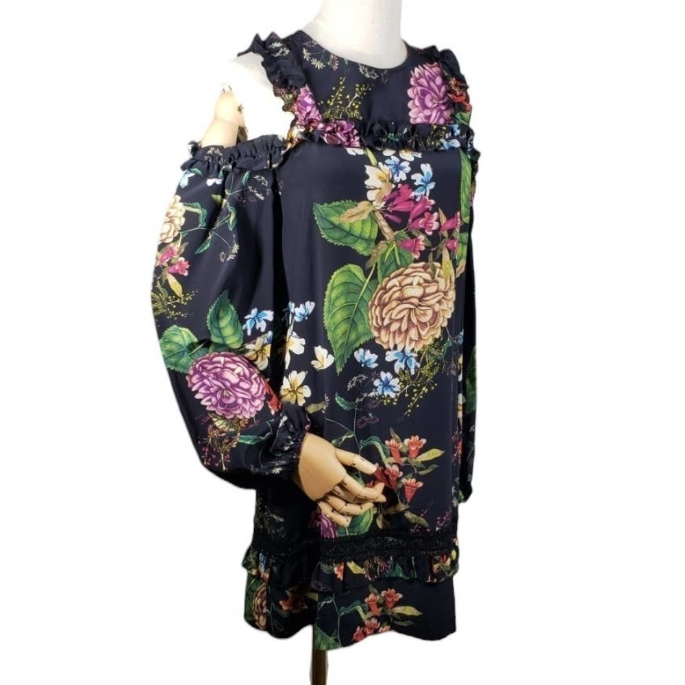 Nicholas Floral Cold Shoulder Shift Dress‎ 4 Black Ruffle